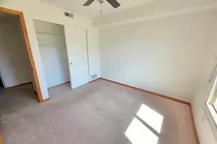 801 Brook Dr, Streamwood, IL 60107 - Photo 14