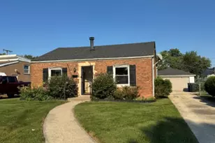 9855 S Campbell Ave, Evergreen Park, IL 60805 - Photo 1