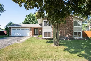 412 Nassau Ave, Bolingbrook, IL 60440 - Photo 1