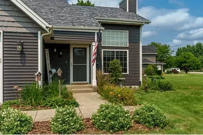 4996 Zenith Parkway, Machesney Park, IL 61115 - Photo 2