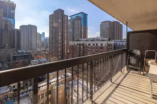 33 W Delaware Pl, Chicago, IL 60610 - Photo 6