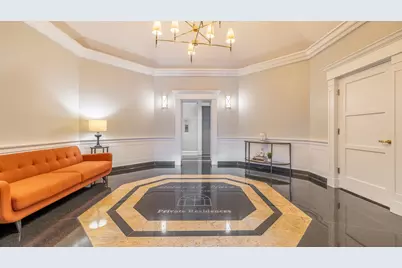 33 W Delaware Place #12C, Chicago, IL 60610 - Photo 4