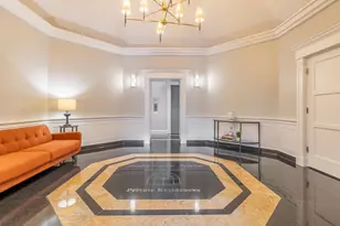33 W Delaware Pl, Chicago, IL 60610 - Photo 4
