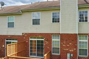 553 Goodwin Dr, Bolingbrook, IL 60440 - Photo 2