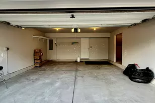 38 Neri Dr, Schaumburg, IL 60194 - Photo 2