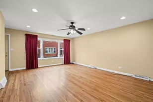 9543 Sumac Rd, Des Plaines, IL 60016 - Photo 10