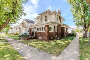 426 E Jefferson St, Morris, IL 60450 - Photo 1