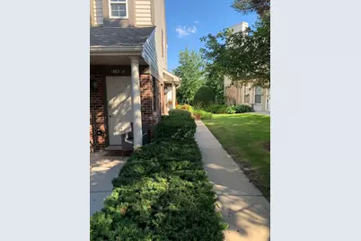 1967 Gary Court #D, Schaumburg, IL 60193 - Photo 6