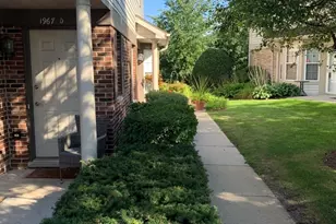 1967 Gary Ct, Schaumburg, IL 60193 - Photo 6