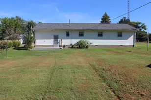 509 High St, Alma, IL 62807 - Photo 10