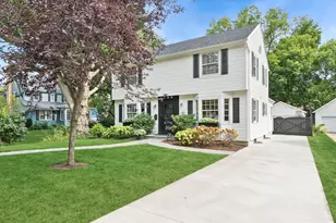 130 Ingleside Ave, Aurora, IL 60506 - Photo 1