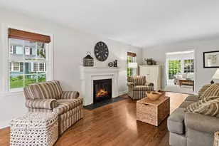 130 Ingleside Ave, Aurora, IL 60506 - Photo 2