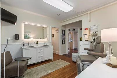 329 W Main Street, Barrington, IL 60010 - Photo 24