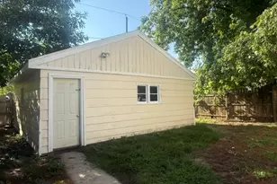 446 Washington Park, Waukegan, IL 60085 - Photo 14
