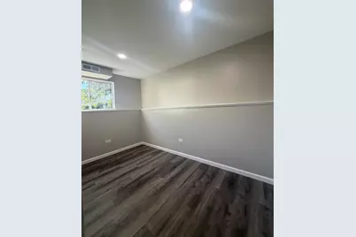 547 Redwood Road, Bolingbrook, IL 60440 - Photo 12
