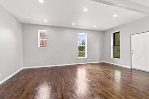 6401 S Maryland Ave, Chicago, IL 60637 - Photo 4