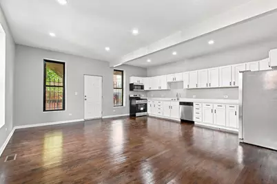 6401 S Maryland Avenue #1, Chicago, IL 60637 - Photo 2