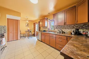 15216 Myrtle Ave, Harvey, IL 60426 - Photo 4