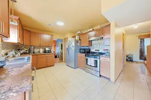 15216 Myrtle Ave, Harvey, IL 60426 - Photo 6