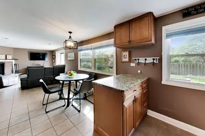 427 Kent Court, Schaumburg, IL 60193 - Photo 10