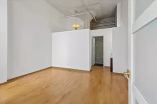 1800 W Roscoe St, Chicago, IL 60657 - Photo 10