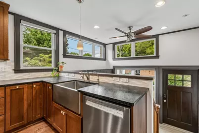 1225 N Grove Avenue, Oak Park, IL 60302 - Photo 14