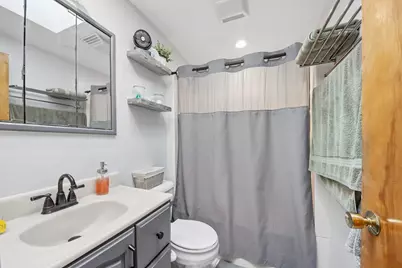 10290 W Waldo Avenue, Beach Park, IL 60099 - Photo 16