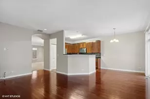 261 Sype Dr, Carol Stream, IL 60188 - Photo 8