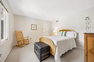 6402 Indian Head Ct, Indian Head Park, IL 60525 - Photo 28