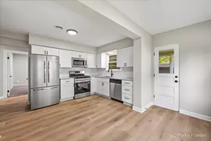 2241 Galilee Ave, Zion, IL 60099 - Photo 10