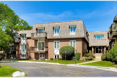 2300 W Talcott Road #2C, Park Ridge, IL 60068 - Photo 1