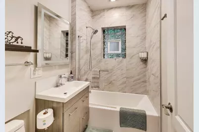 2857 W Fletcher Street #1, Chicago, IL 60618 - Photo 12