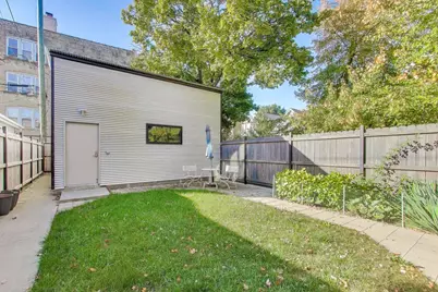 2857 W Fletcher Street #1, Chicago, IL 60618 - Photo 16