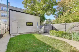 2857 W Fletcher St, Chicago, IL 60618 - Photo 16