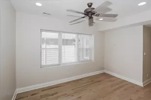 1939 W Granville Ave, Chicago, IL 60660 - Photo 2