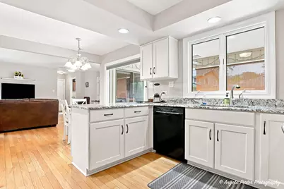 411 N Shepherd Hill Lane, McHenry, IL 60050 - Photo 24