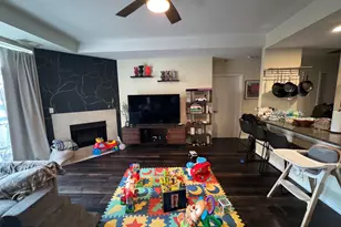 2307 W Wolfram St, Chicago, IL 60618 - Photo 6