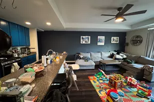 2307 W Wolfram St, Chicago, IL 60618 - Photo 12