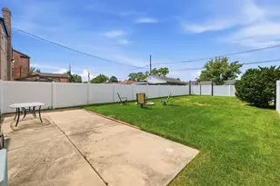 744 Norfolk Ave, Westchester, IL 60154 - Photo 18