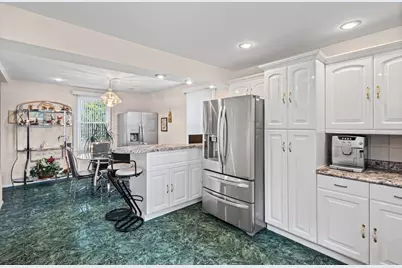 2011 E Touhy Avenue, Des Plaines, IL 60018 - Photo 4
