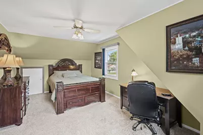 2011 E Touhy Avenue, Des Plaines, IL 60018 - Photo 8