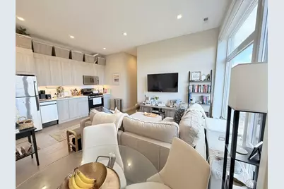 3757 N Sheffield Avenue #302, Chicago, IL 60613 - Photo 4