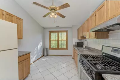 216 Stoneybrook Lane #2D, Bloomingdale, IL 60108 - Photo 8
