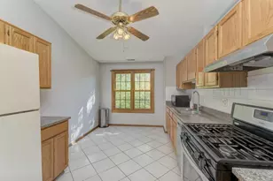 216 Stoneybrook Ln, Bloomingdale, IL 60108 - Photo 8