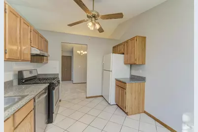 216 Stoneybrook Lane #2D, Bloomingdale, IL 60108 - Photo 10