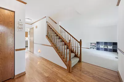 655 Crest Drive, Cary, IL 60013 - Photo 4