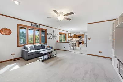 655 Crest Drive, Cary, IL 60013 - Photo 14