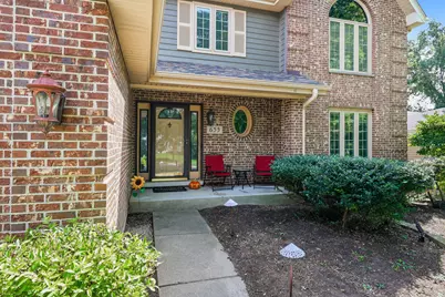 655 Crest Drive, Cary, IL 60013 - Photo 2