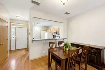 7411 Grandview Court, Carpentersville, IL 60110 - Photo 6