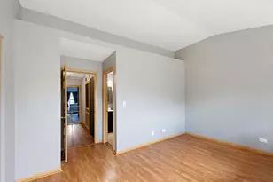 7411 Grandview Ct, Carpentersville, IL 60110 - Photo 16